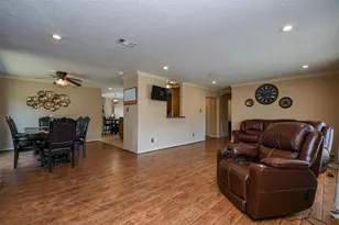 1747 Burning Tree Rd, Houston, TX 77339 - Photo 10