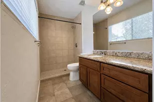 1747 Burning Tree Rd, Houston, TX 77339 - Photo 18