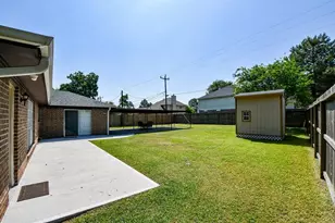 1747 Burning Tree Rd, Houston, TX 77339 - Photo 24