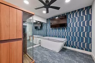 1888 Brittmoore Rd, Houston, TX 77043 - Photo 6