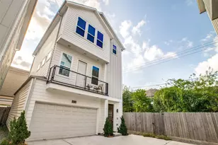 412 W 28th St, Houston, TX 77008 - Photo 2