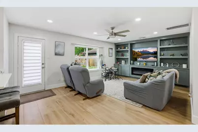 5230 Moss Glenn Lane, Houston, TX 77088 - Photo 10