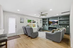 5230 Moss Glenn Ln, Houston, TX 77088 - Photo 10
