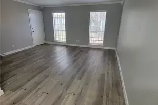 5210 Arboles Dr, Houston, TX 77035 - Photo 6