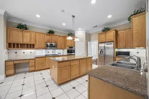 6011 Katie Leigh Ln, Sugar Land, TX 77479 - Photo 22