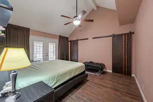 2111 Gray Falls Dr, Houston, TX 77077 - Photo 18