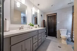 2111 Gray Falls Dr, Houston, TX 77077 - Photo 20