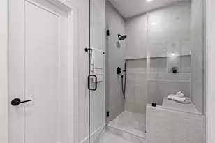 8019 Grandview St, Houston, TX 77051 - Photo 22