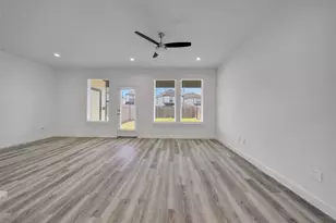 12310 Greenwood Gate Dr, Houston, TX 77047 - Photo 8
