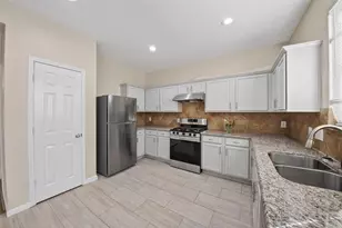 8118 Barnes Ridge Ln, Houston, TX 77072 - Photo 4