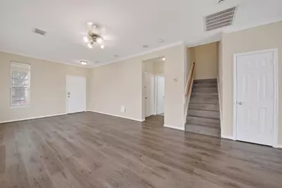 8118 Barnes Ridge Lane, Houston, TX 77072 - Photo 8