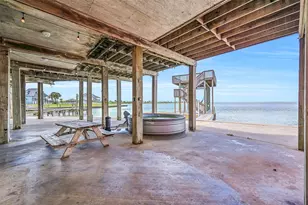3719 Sabrina, Galveston, TX 77554 - Photo 40
