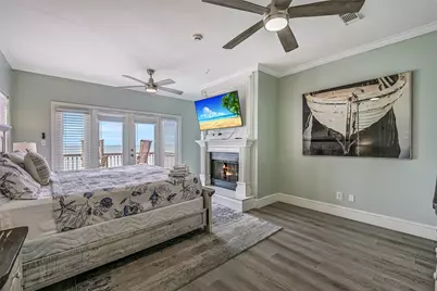 3719 Sabrina, Galveston, TX 77554 - Photo 32