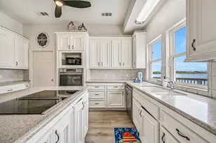 3719 Sabrina, Galveston, TX 77554 - Photo 20