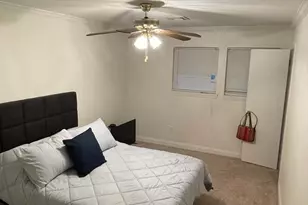 5711 Capello Dr, Houston, TX 77035 - Photo 8