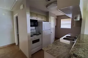 6358 Crestside Dr, Pasadena, TX 77505 - Photo 6