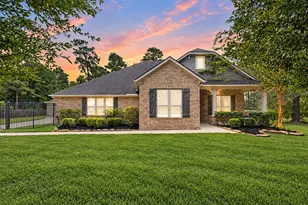 8996 Windjammer Ln, Montgomery, TX 77316 - Photo 2