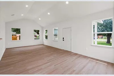 4415 Castor Street, Houston, TX 77022 - Photo 2