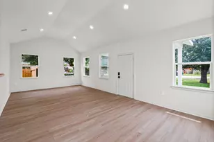 4415 Castor St, Houston, TX 77022 - Photo 2