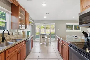 7322 Tall Pines Dr, Houston, TX 77088 - Photo 20