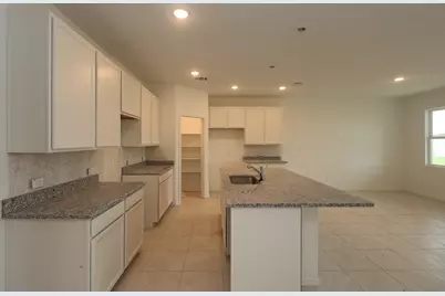 427 East Rose Marie Lane, Montgomery, TX 77356 - Photo 4