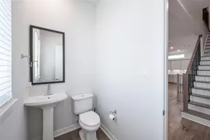 10915 Upland Retreat Dr, Houston, TX 77043 - Photo 8