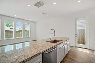 613 Royal Arch Dr Dr, Conroe, TX 77304 - Photo 8