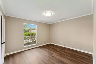 8015 Burning Hills Dr, Houston, TX 77071 - Photo 6