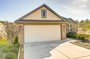 204 Shoreview Dr, Conroe, TX 77303 - Photo 2