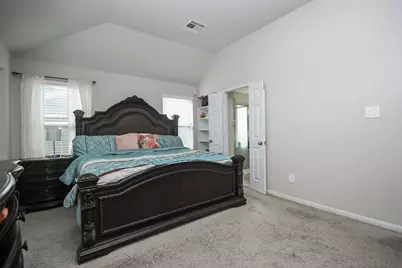 15123 Longleaf Forest Drive, Houston, TX 77090 - Photo 10