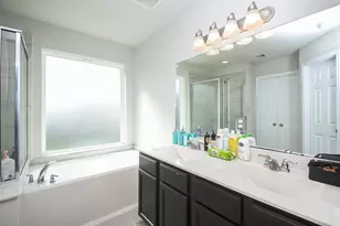 15123 Longleaf Frst Dr, Houston, TX 77090 - Photo 14