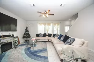 15123 Longleaf Frst Dr, Houston, TX 77090 - Photo 4