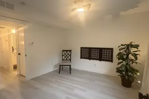 11643 Chimney Rock Rd, Houston, TX 77035 - Photo 8