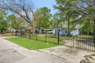 5513 Makeig Street, Houston, TX 77026 - Photo 1