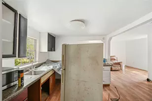 5513 Makeig St, Houston, TX 77026 - Photo 10