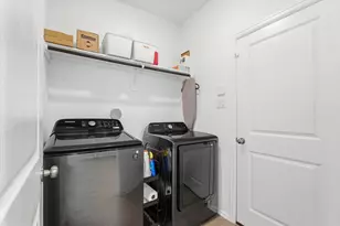 9919 Kingston Liberty Ln, Baytown, TX 77521 - Photo 16