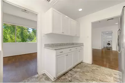 49 Briar Hollow Lane #101, Houston, TX 77027 - Photo 12