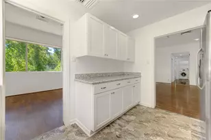 49 Briar Hollow Ln, Houston, TX 77027 - Photo 12