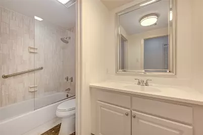 49 Briar Hollow Lane #101, Houston, TX 77027 - Photo 26