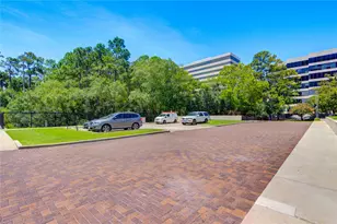49 Briar Hollow Ln, Houston, TX 77027 - Photo 44