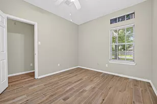 1430 Mabry Mill Rd, Houston, TX 77062 - Photo 30
