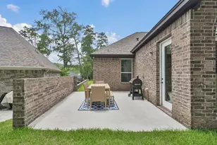 2172 Greentree Dr Dr, Huntsville, TX 77340 - Photo 18