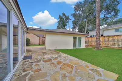 10042 Briar Forest Drive, Houston, TX 77042 - Photo 46