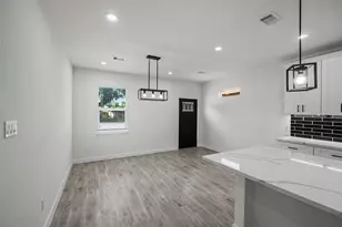 1078 St Clair St, Houston, TX 77088 - Photo 6