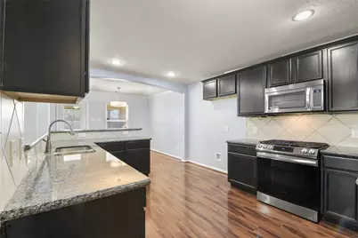 11711 Red Hummingbird Drive, Houston, TX 77047 - Photo 12