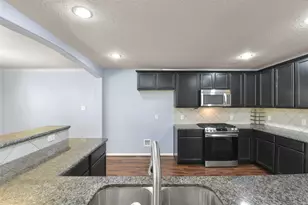 11711 Red Hummingbird Dr, Houston, TX 77047 - Photo 14