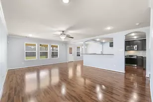 11711 Red Hummingbird Dr, Houston, TX 77047 - Photo 6