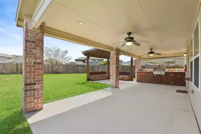 11711 Red Hummingbird Drive, Houston, TX 77047 - Photo 32