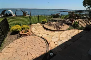 17 Regency Point, Conroe, TX 77356 - Photo 24