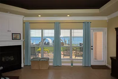 17 Regency Point, Conroe, TX 77356 - Photo 4